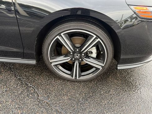 Used 2024 Honda Accord Sport image 9