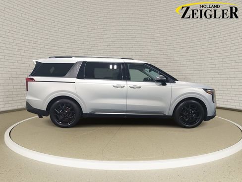 New 2026 Kia Carnival SX Prestige image 4