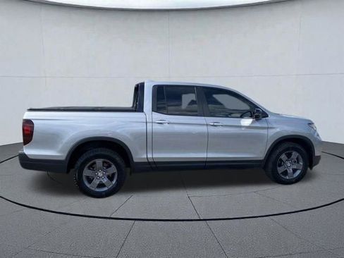 Used 2025 Honda Ridgeline TrailSport image 14