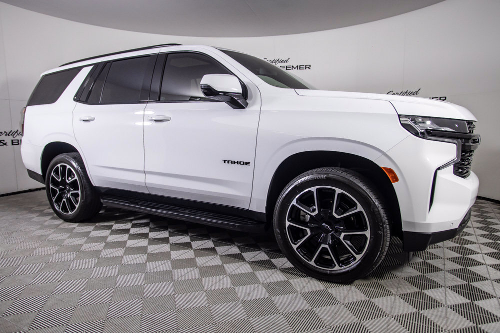 Used 2023 Chevrolet Tahoe RST w/ Luxury Package AWD/4WD image 2