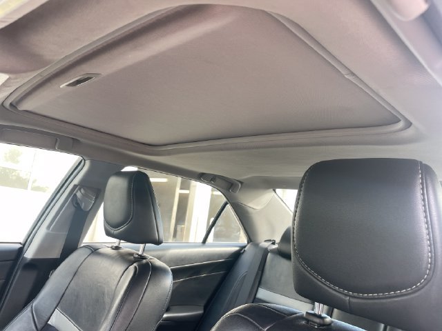 Used 2013 Toyota Camry SE w/ Leather Pkg FWD image 27