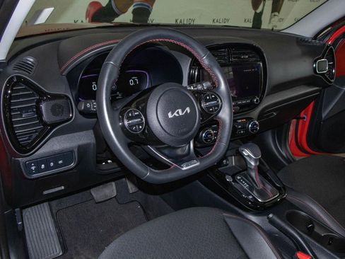 Used 2025 Kia Soul GT-Line image 6