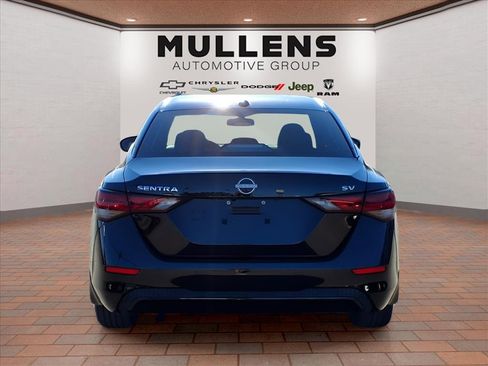 Used 2024 Nissan Sentra SV w/ SV Premium Package image 6