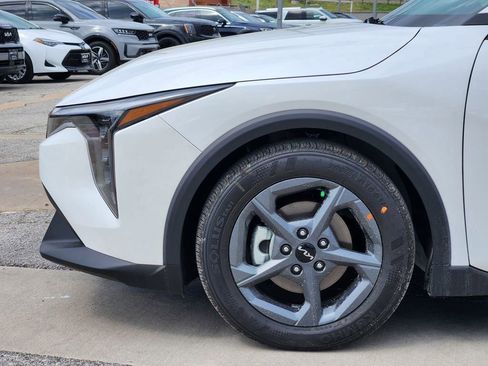 New 2026 Kia K4 FWD image 5
