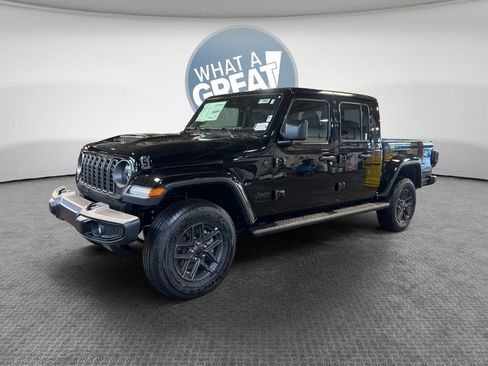 New 2025 Jeep Gladiator Sport image 8