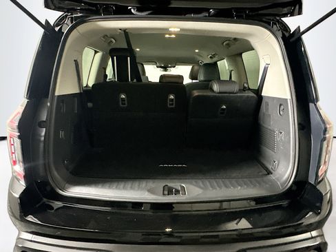 Used 2025 Nissan Armada SV image 29