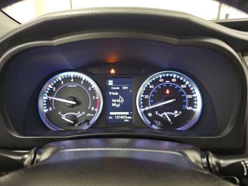 Used 2017 Toyota Highlander SE image 21