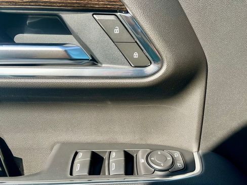 New 2026 GMC Sierra 1500 SLE image 19