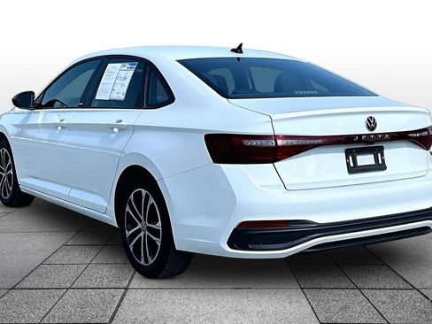 Used 2025 Volkswagen Jetta Sport FWD image 11