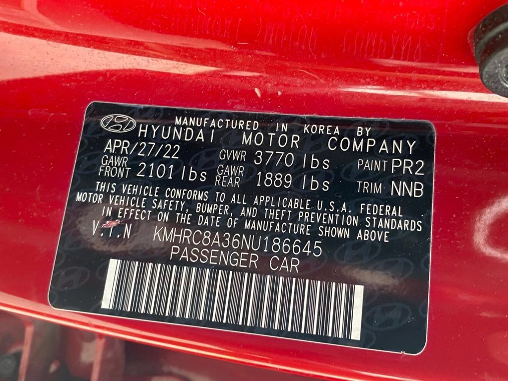 Used 2022 Hyundai Venue Limited FWD image 19