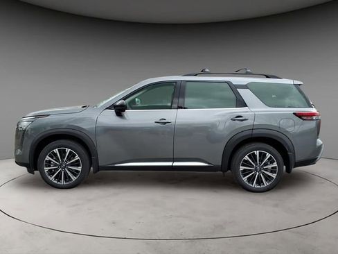 New 2026 Nissan Pathfinder Platinum AWD/4WD image 2