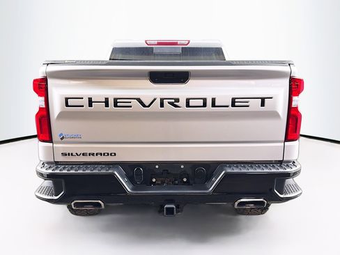 Used 2022 Chevrolet Silverado 1500 LT Trail Boss w/ Convenience Package II image 7