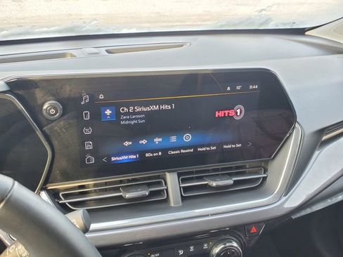 Certified 2024 Chevrolet Trax ACTIV w/ Sunroof Package image 27