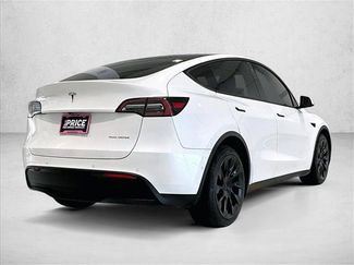 Used 2022 Tesla Model Y Long Range AWD/4WD video 2