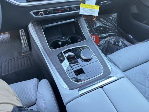 New 2026 BMW X5 xDrive40i w/ M Sport Package image 27