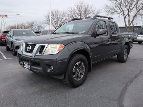 Used 2015 Nissan Frontier PRO-4X w/ Pro-4x Luxury Package image 10
