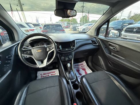 Used 2019 Chevrolet Trax LT w/ Driver Confidence Package image 7