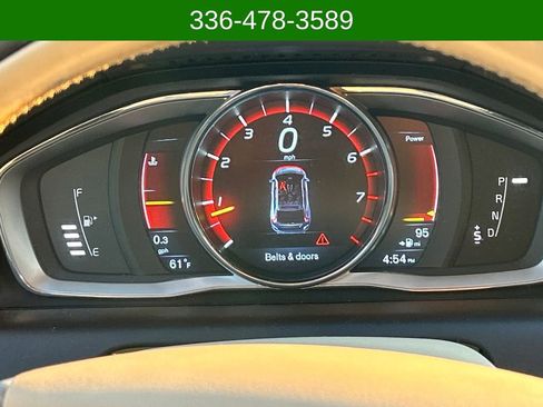 Used 2016 Volvo XC60 T5 Premier image 15