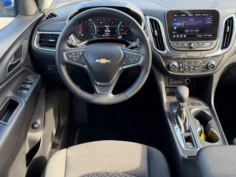 Used 2024 Chevrolet Equinox LT FWD image 17