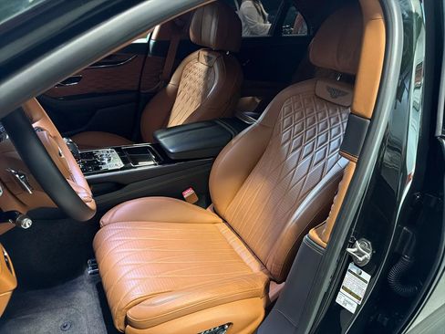 Used 2022 Bentley Flying Spur V8 AWD/4WD image 15