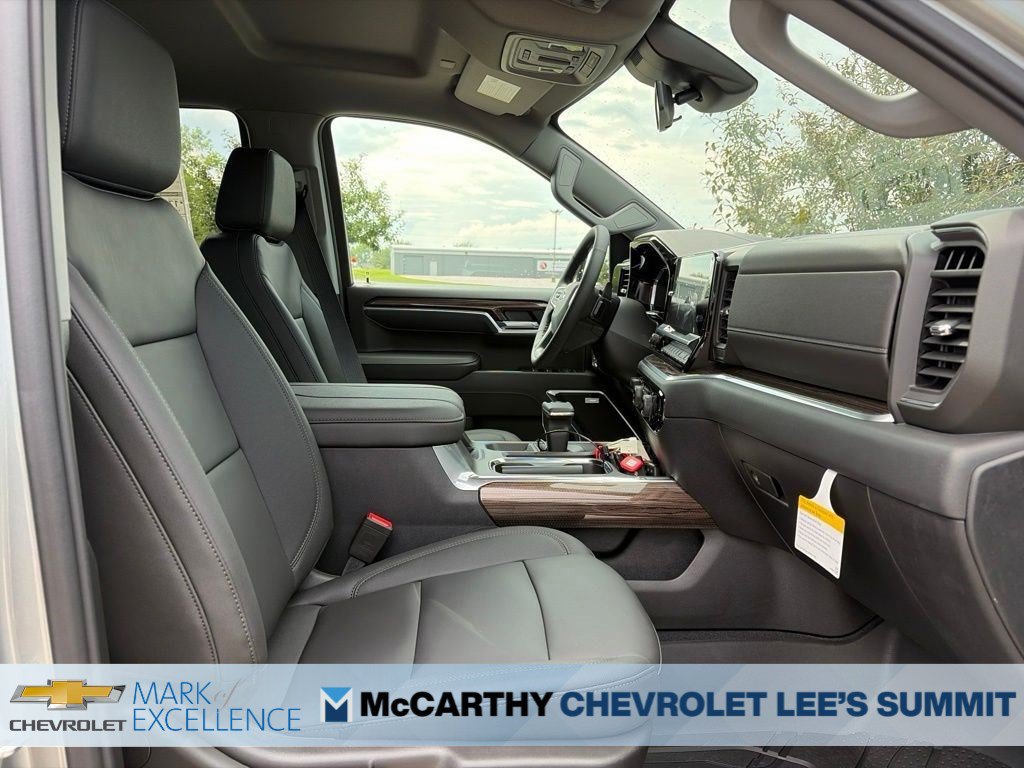 New 2026 Chevrolet Silverado 1500 RST w/ Convenience Package II AWD/4WD image 18