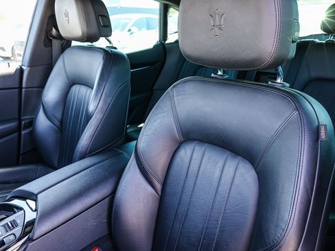 Used 2023 Maserati Levante Modena AWD/4WD image 28