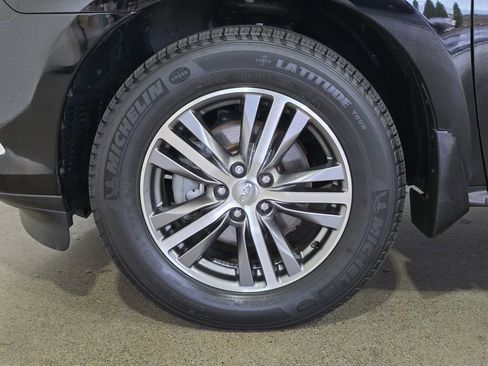 Used 2019 INFINITI QX60 Luxe w/ Essential Package image 8