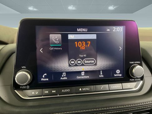 Used 2023 Nissan Rogue SV image 19