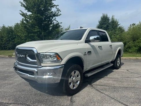 Used 2018 RAM 2500 Longhorn AWD/4WD image 2