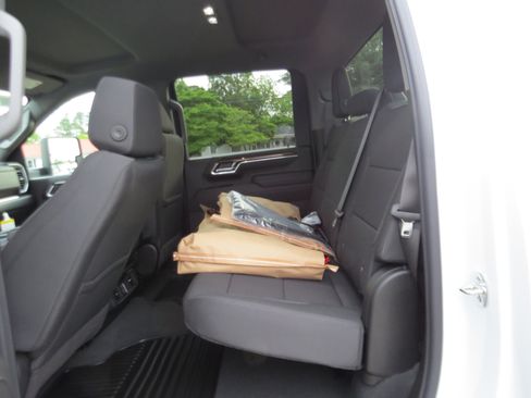 New 2026 Chevrolet Silverado 3500 LT AWD/4WD image 12