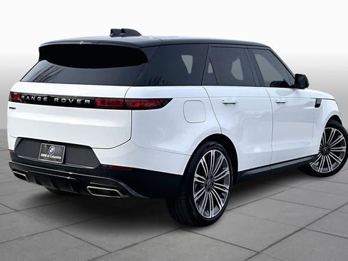 Used 2024 Land Rover Range Rover Sport SE image 13