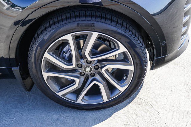 Certified 2025 Land Rover Discovery Dynamic SE AWD/4WD image 14