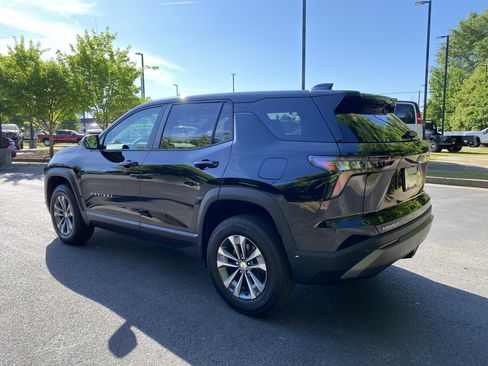 Used 2026 Chevrolet Equinox LT image 7