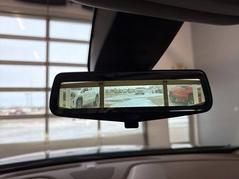 Used 2019 Chevrolet Traverse Premier image 51