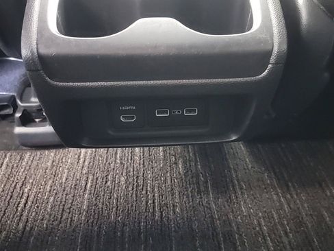Certified 2024 Honda Odyssey Touring image 26