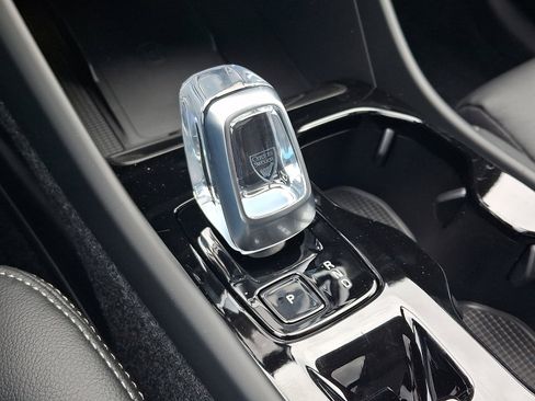 New 2026 Volvo XC40 B5 Plus w/ Climate Package AWD/4WD image 12