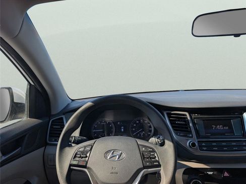 Used 2016 Hyundai Tucson SE image 31