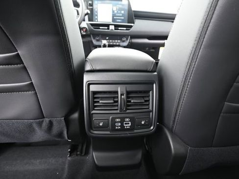New 2026 Subaru Outback Limited AWD/4WD image 28