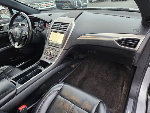 Used 2018 Lincoln MKZ Reserve image 35
