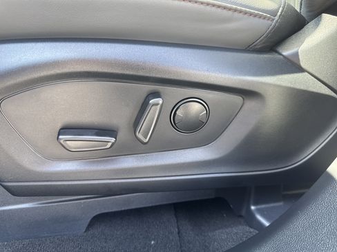 Certified 2025 Ford Explorer Active w/ Active Comfort Package image 10