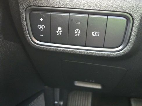 Certified 2023 Kia Soul S image 11