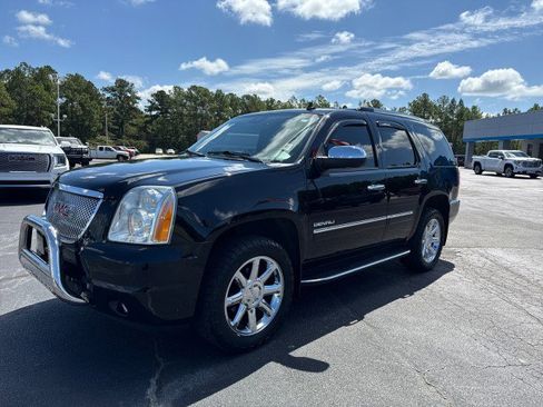 Used 2014 GMC Yukon Denali image 7