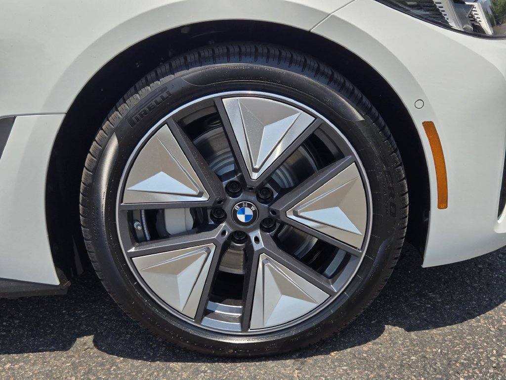 New 2026 BMW i4 xDrive40i w/ Parking Assistance Package AWD/4WD image 11