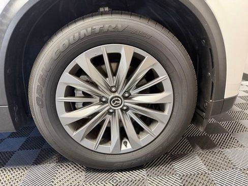 Certified 2024 MAZDA CX-90 Plug-In Hybrid w/ Preferred image 32