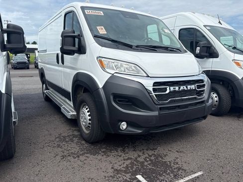 Used 2025 RAM ProMaster 2500 w/ U-Haul Equipment Group FWD image 2