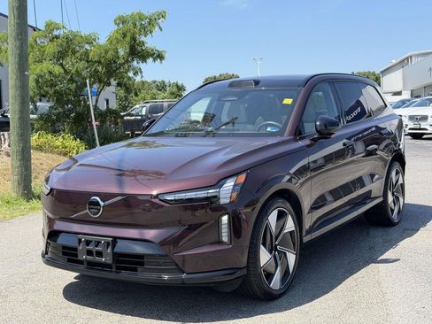 Used 2025 Volvo EX90 Ultra AWD/4WD image 22