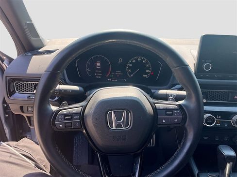 Used 2025 Honda Civic Sport image 11