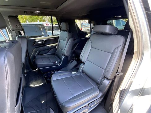 Used 2025 Chevrolet Tahoe LT w/ Comfort Package image 25