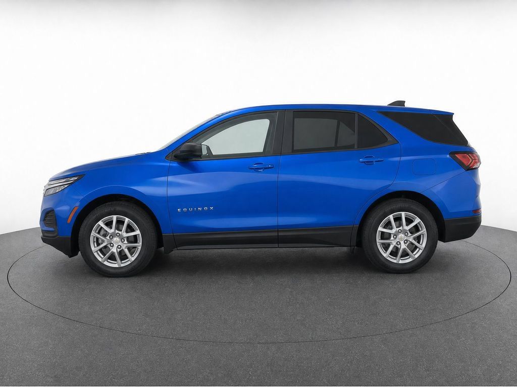 Used 2024 Chevrolet Equinox LS w/ LS Convenience Package FWD image 6