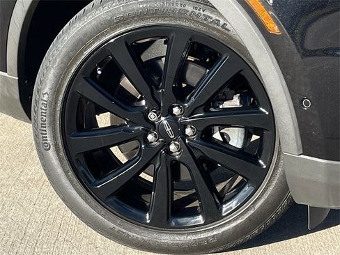 Used 2020 Lincoln Nautilus Reserve w/ Equipment Group 201A image 9